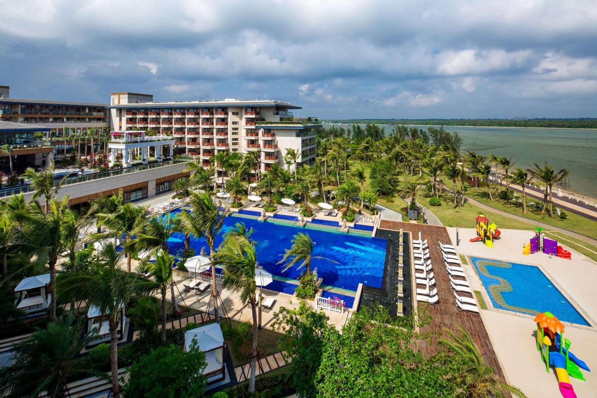 Wyndham Grand Plaza Royale Wenchang Exterior photo