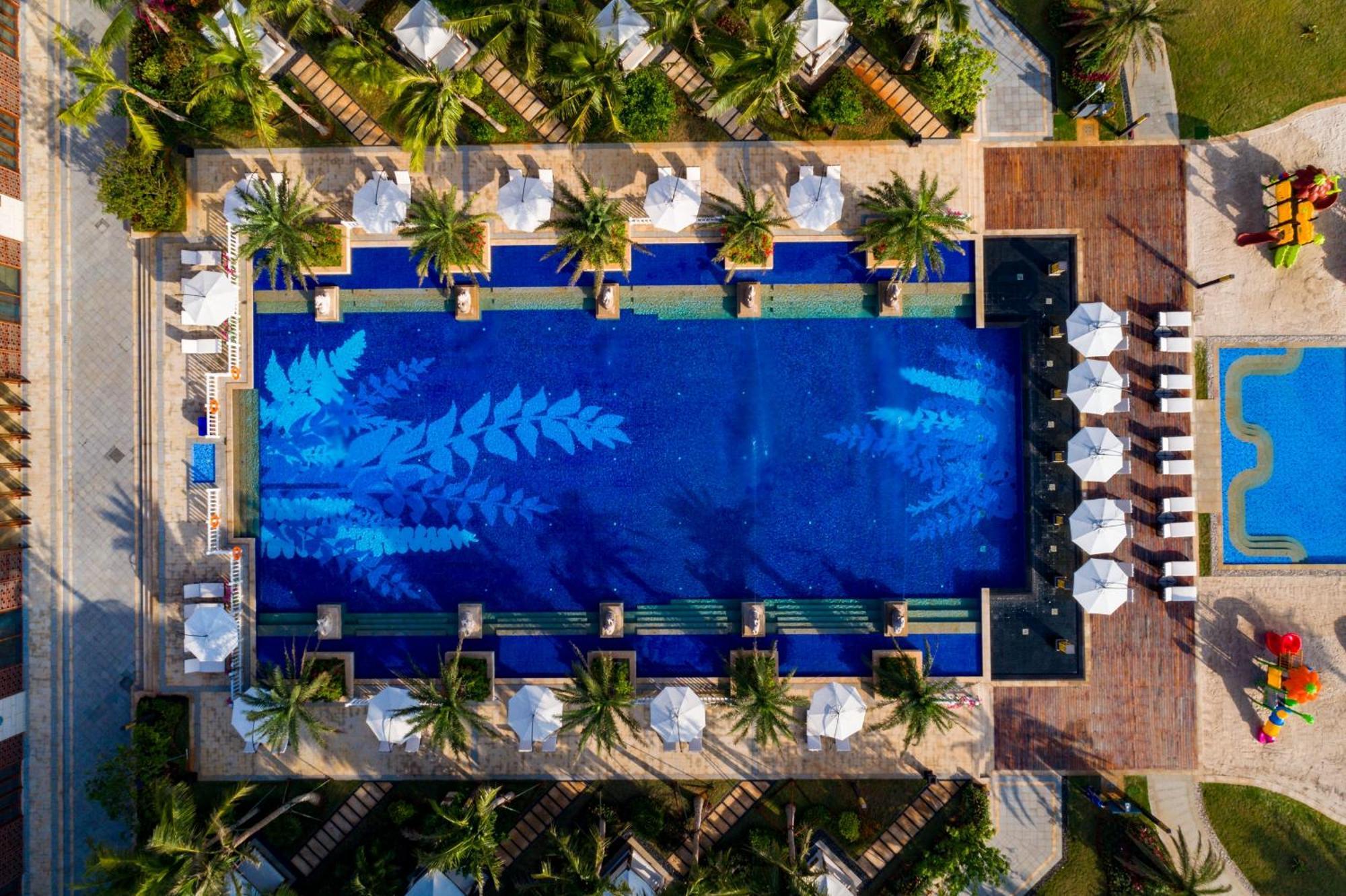 Wyndham Grand Plaza Royale Wenchang Exterior photo