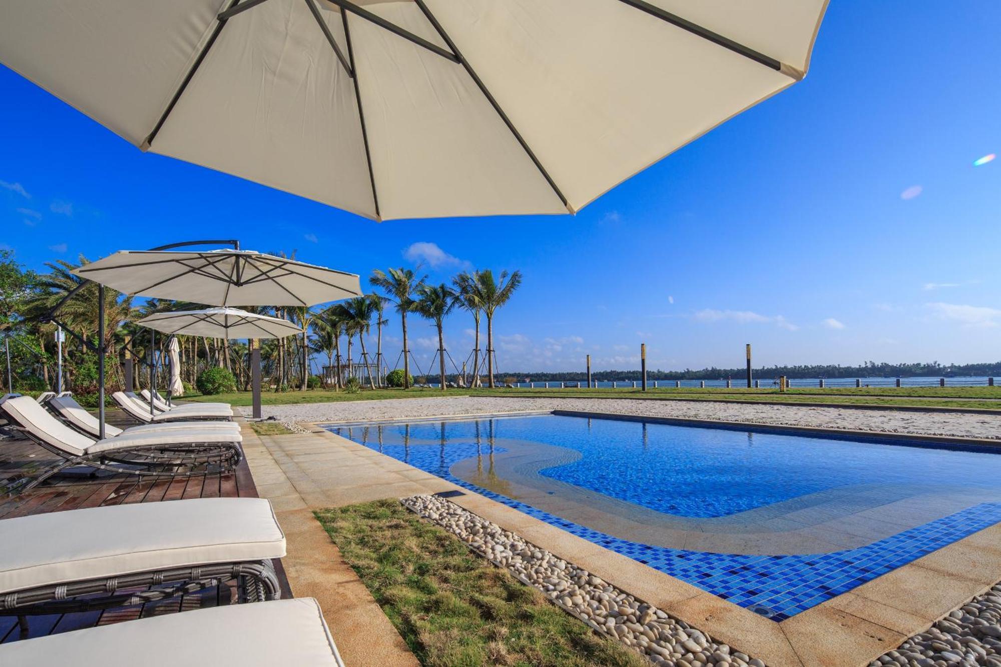 Wyndham Grand Plaza Royale Wenchang Exterior photo