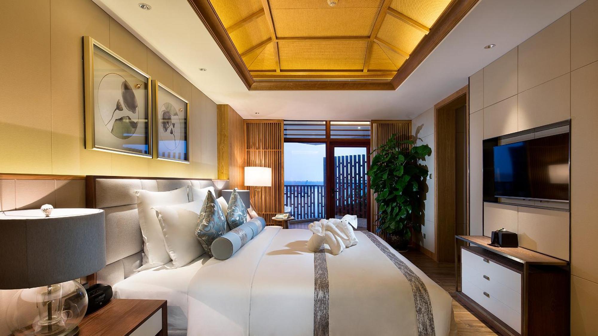 Wyndham Grand Plaza Royale Wenchang Exterior photo